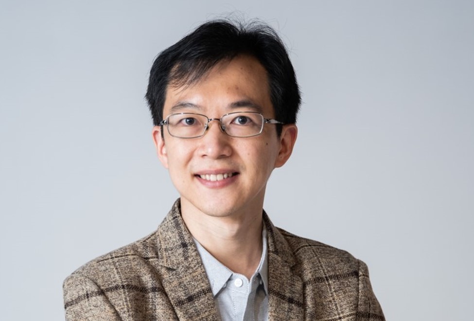 Personal photo of Prof. Wang