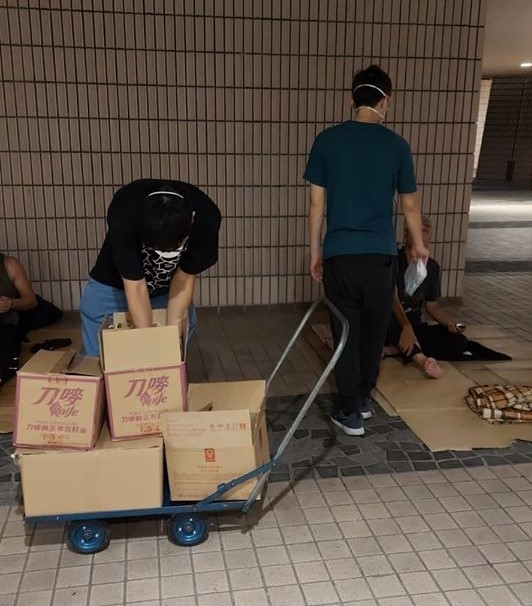 Before the third wave of COVID-19 outbreak hit Hong Kong in mid-July, Ryan used to go on evening outreach trips to bring food and daily necessities to the homeless up to three times a week.